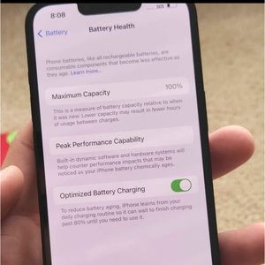 iPhone 13 Very good condition 128gig $500 dm me